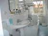 badezimmer2006m3og2links.JPG (43980 Byte)